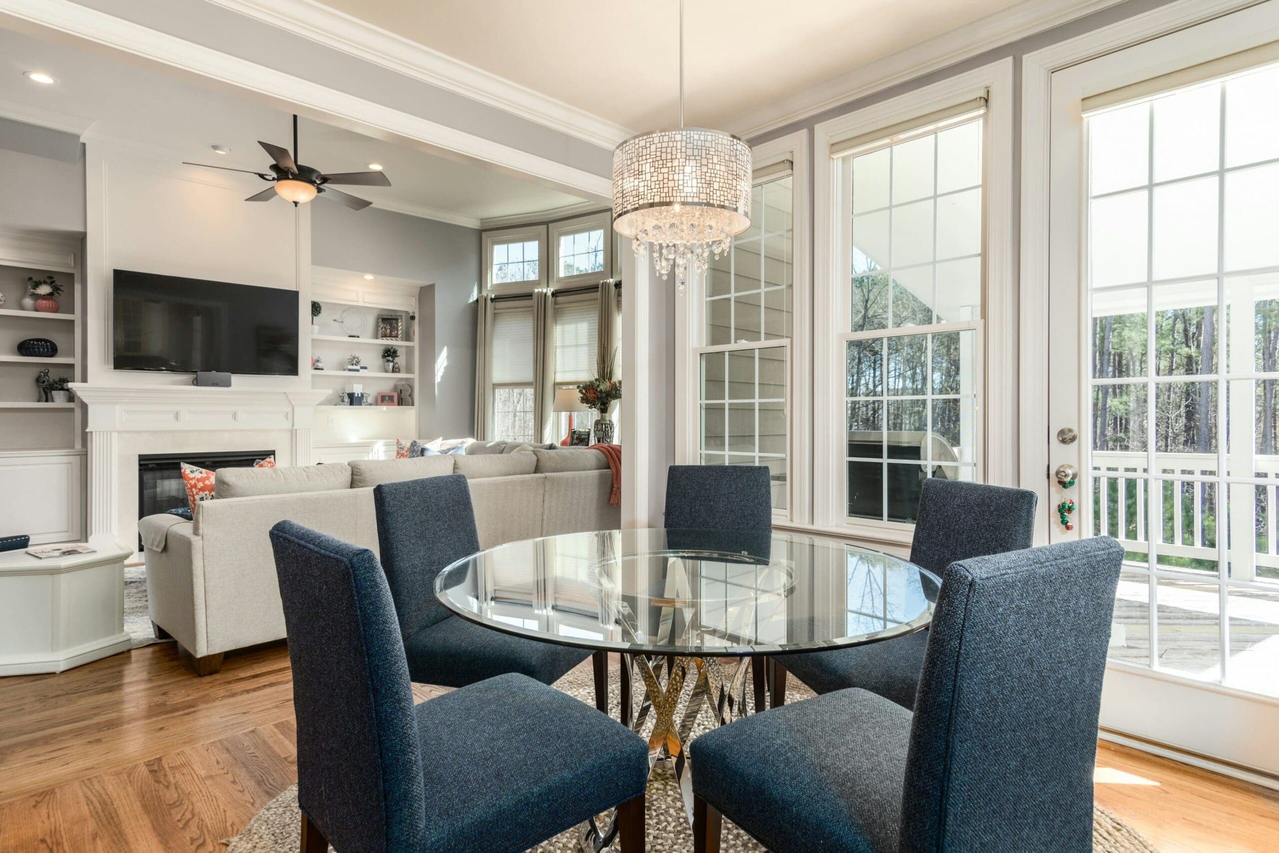 découvrez notre solution de diagnostic à domicile pour évaluer l'état de votre santé avec précision et simplicité.