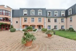 découvrez les avantages des maisons de retraite en seine-et-marne pour un accompagnement de qualité, un cadre sécurisé et un environnement convivial adapté aux seniors.