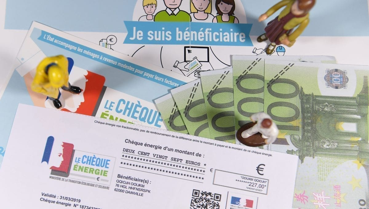 découvrez qui sont les bénéficiaires de la prime inflation 2022 et comment en profiter pour compenser la hausse des prix.