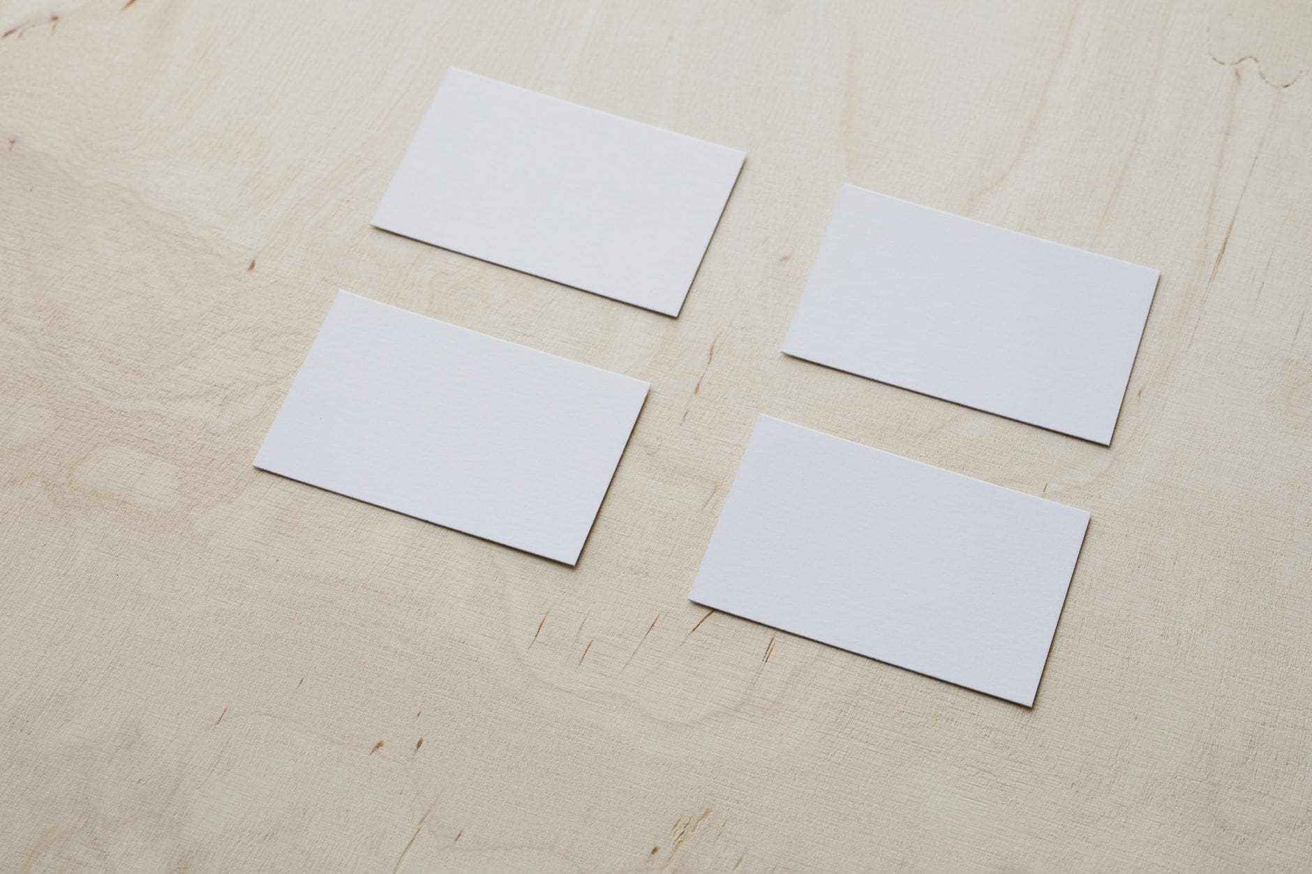 carte de visite table
