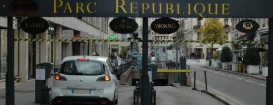 trouvez un parking sécurisé et abordable près de la bourse pour faciliter vos déplacements en centre-ville. réservez facilement votre place dès maintenant.