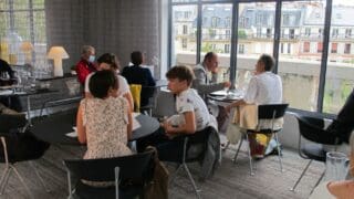 découvrez notre restaurant situé à la bourse du commerce à paris, offrant une cuisine raffinée dans un cadre historique au cœur de la capitale.